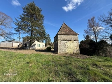 Maison en pierre à rénover vue dégagée plein sud PELLEGRUE (33)