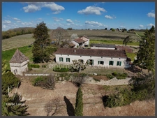Maison en pierre à rénover vue dégagée plein sud PELLEGRUE (33)