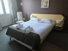 Murs d'un hôtel-restaurant à vendre UZERCHE (19)