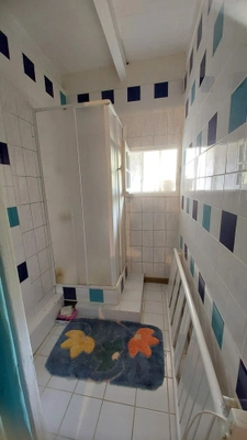 5-room village house with a nearby non-adjoining plot of land