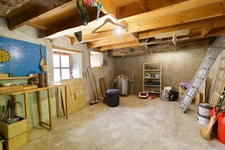 Maison de village 4 pièces avec cour intérieure et jardin - VARAIGNES (24)