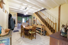 Maison de village 4 pièces avec cour intérieure et jardin - VARAIGNES (24)