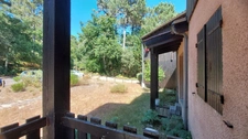 Studio avec terrasse au calme, à deux pas du centre de Maubuisson et du lac