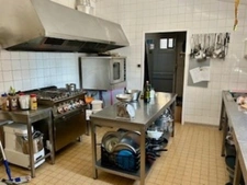 LA PALUD SUR VERDON Gite avec cuisine professionnelle, piscine.