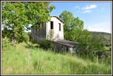 Bastide provençale à quelques pas du lac de Castillon et proche de Castellane. 