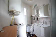 Maison de village avec deux appartements indépendents Visites samedi 4 à 18 h