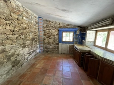 PEGOMAS - Detached house to be rebuilt, 4 rooms, 100 m², to renovate on 1156 m² of land 
