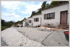 Immeuble à vendre DEMANDOLX Gorges du Verdon plusieurs appartements Visite samedi 22 février