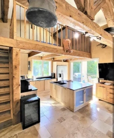 Peyroules property: Villa with indoor pool and outbuildings, high profitability.