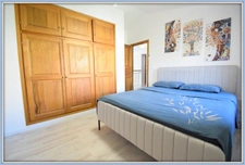 House LA COLLE SUR LOUP (06) with independent studio