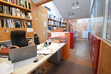 Immeuble et Usine à  VITRY SUR SEINE (94) Grosse rentabilité Visite du site le 13 Octobre matin uniquement.