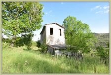Bastide provençale à quelques pas du lac de Castillon et proche de Castellane. 