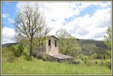 Bastide provençale à quelques pas du lac de Castillon et proche de Castellane. 