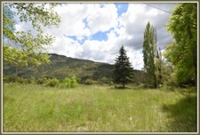 Bastide provençale à quelques pas du lac de Castillon et proche de Castellane. 