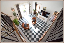 House LA COLLE SUR LOUP (06) with independent studio