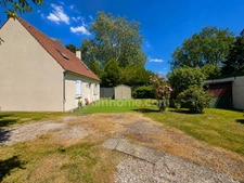 Maison 5 pièces à vendre à Fleury (60) – 86 m² habitables, terrain de 951 m² et dépendances