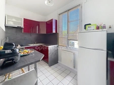 CHAMPAGNE SUR OISE (95) Maison louée en 2 appartements de 2 pièces