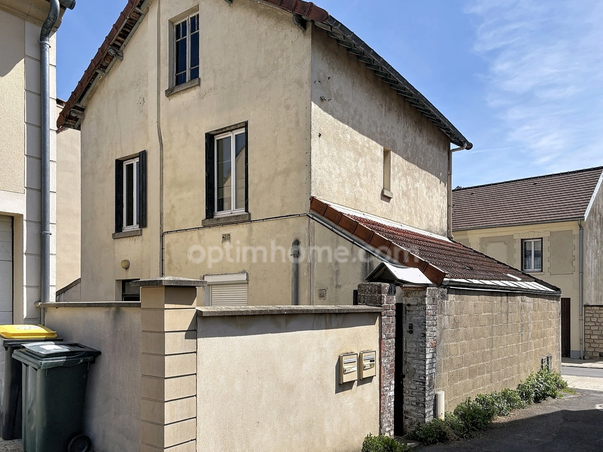 Immeuble 4 pièces 100 m² · à Champagne sur Oise · 100 m² · 228 000 €