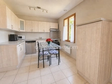 Maison 5 pièces à vendre à Fleury (60) – 86 m² habitables, terrain de 951 m² et dépendances