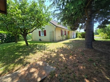 Ballainvilliers - À vendre maison 8 pièces, 3 chambres au RDC +2 chambres au 1er étage - Séjour ouvert sur terrain 810m²