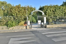 VIRY-CHÂTILLON – À deux pas du lac – Superbe maison rénovée avec séjour cathédrale de 50 m² - Surface au sol 140m² 