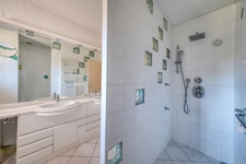 Elégante maison Familiale de 8 pièces 180m² avec Vie de Plain-Pied 6 Chambres - DPE C- Véranda et terrain arboré de 756m² 