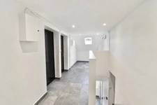 Appartement rénové 2 pièces de 44,56 m² Montlhéry  – Dernier étage – Garage boxé de 14 m² + cabanon 