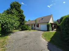 Ballainvilliers - À vendre maison 8 pièces, 3 chambres au RDC +2 chambres au 1er étage - Séjour ouvert sur terrain 810m²