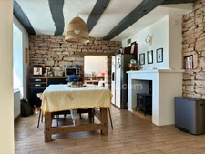 Maison en pierre rénovée - Proche de Dole et d'Auxonne