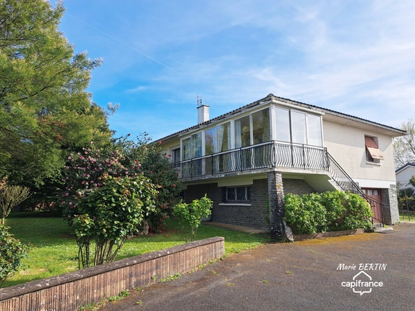 Maison à vendre 6 pièces MELLE (79)