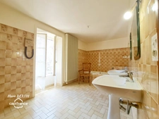 11-room property for sale in Celles-sur-Belle (79)