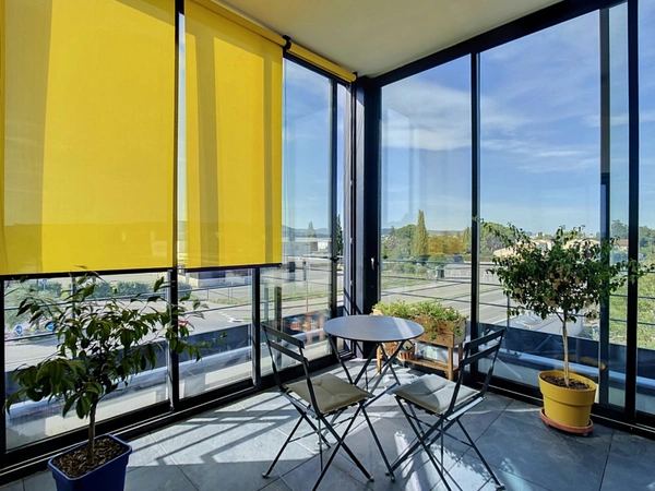 MONTELIMAR SUD - à vendre Appartement 3 pièces récente avec belle terrasse, garage et place de parking privative aérienne
