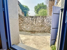 Dpt Drôme (26), à vendre proche de LA TOUCHE maison en pierre P5 mitoyenne, d'environ 110 m² habitables avec cour  