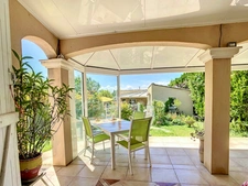 BOLLENE (84), for sale: Single-storey villa with 6 rooms - 4 large bedrooms - Enclosed, wooded grounds of 1236 m²