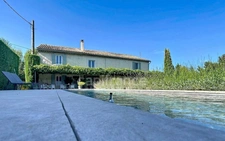 Drôme Provençale, in Suze-la-Rousse – Renovated Provençal farmhouse • 5 bedrooms, 4 bathrooms/shower rooms, 5 toilets • Swimming pool • 2 gîtes • Orchard