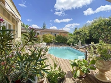BOLLENE (84), for sale: Single-storey villa with 6 rooms - 4 large bedrooms - Enclosed, wooded grounds of 1236 m²