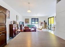 MONTELIMAR SUD - à vendre AppartementMONTÉLIMAR – APPARTEMENT CONTEMPORAIN, RÉSIDENCE RÉCENTE ET SÉCURISÉE  avec belle terrasse, garage et place de parking privative aérienne