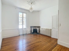 Dpt Drôme (26), for sale MONTELIMAR, 19th century Bourgeois House, with 4 Dwellings in a Popular Area