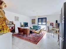 MONTELIMAR SUD - à vendre AppartementMONTÉLIMAR – APPARTEMENT CONTEMPORAIN, RÉSIDENCE RÉCENTE ET SÉCURISÉE  avec belle terrasse, garage et place de parking privative aérienne