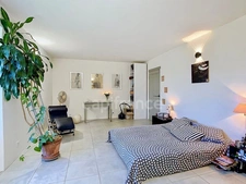 Drôme Provençale, in Suze-la-Rousse – Renovated Provençal farmhouse • 5 bedrooms, 4 bathrooms/shower rooms, 5 toilets • Swimming pool • 2 gîtes • Orchard