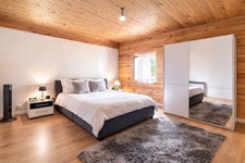 Dpt Drôme (26), à vendre proche de LA TOUCHE maison en pierre P5 mitoyenne, d'environ 110 m² habitables avec cour  