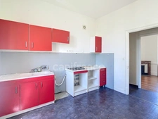 Dpt Drôme (26), for sale MONTELIMAR, 19th century Bourgeois House, with 4 Dwellings in a Popular Area
