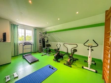 Dpt Pas-De-Calais(62) , à vendre propriété P(8) de 304m2 , terrain de 3000m2 ,double garages, véranda , pergola , cave à vins
