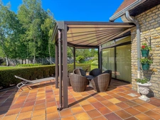 Dpt Pas-De-Calais(62) , à vendre propriété P(8) de 304m2 , terrain de 3000m2 ,double garages, véranda , pergola , cave à vins