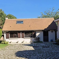 A moins d’une heure de Paris - Propriété à la campagne avec maison d’amis et piscine (78)