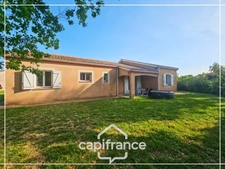 Maison de plain pied 3 chambres, garage et jardin clos