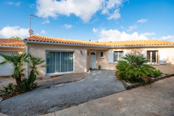 Maison à vendre 5 pièces SAINT MEDARD D'AUNIS (17)