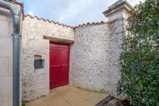Maison à vendre 7 pièces LA JARRIE (17)