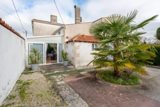 Maison à vendre 7 pièces SAINT MEDARD D'AUNIS (17)