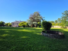 Immeuble à vendre SAINT SORNIN LEULAC (87)